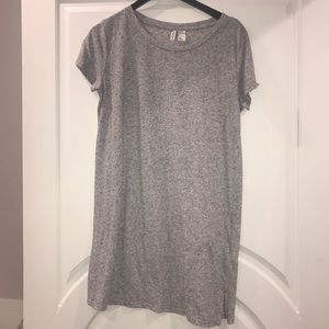 gray tshirt dress